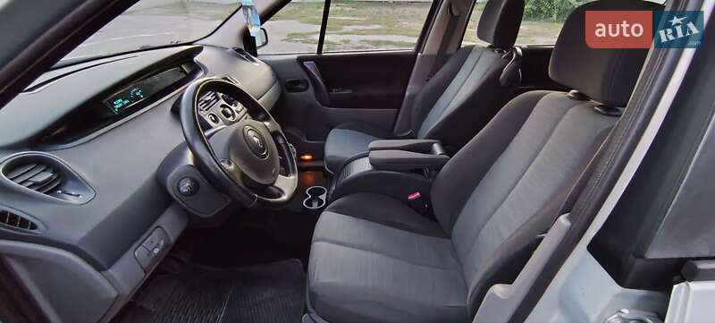 Мінівен Renault Scenic 2005 в Жовтих Водах