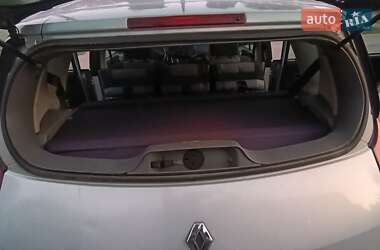 Минивэн Renault Scenic 2005 в 