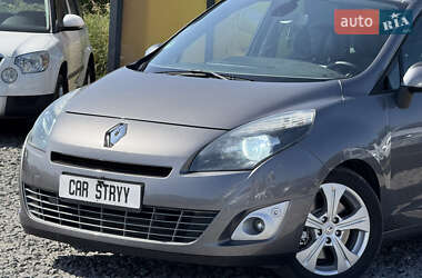Минивэн Renault Scenic 2010 в 