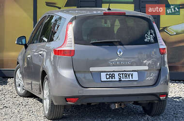 Минивэн Renault Scenic 2010 в 