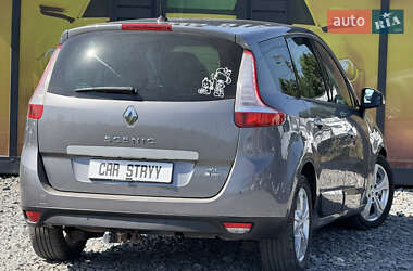Минивэн Renault Scenic 2010 в 