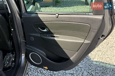 Минивэн Renault Scenic 2010 в 