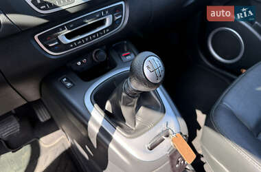 Минивэн Renault Scenic 2010 в 