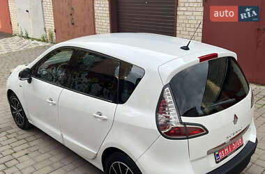 Минивэн Renault Scenic 2013 в 