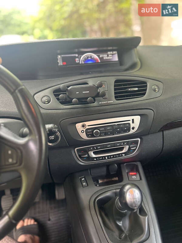 Минивэн Renault Scenic 2012 в Одессе