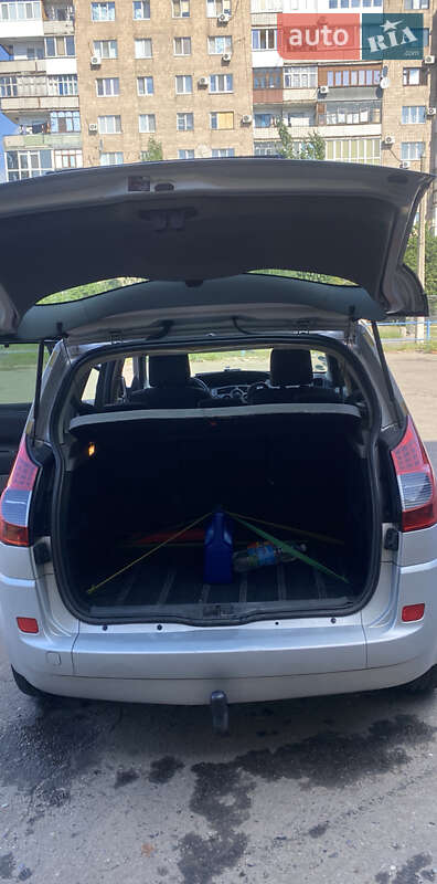 Мінівен Renault Scenic 2008 в Слов'янську