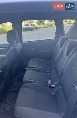 Минивэн Renault Scenic 2009 в 