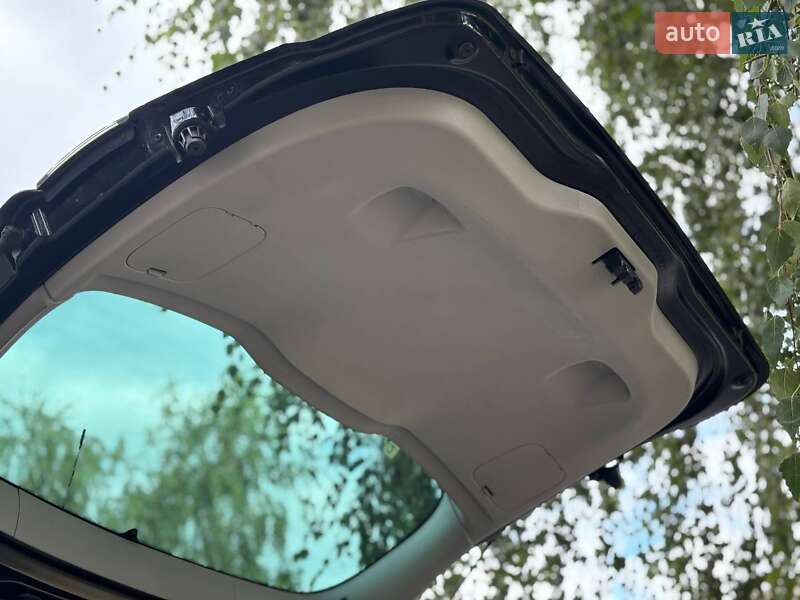 Мінівен Renault Scenic 2014 в Києві фото 61 Мінівен Renault Scenic 2014 в Києві