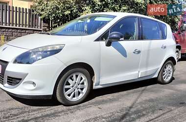 Мінівен Renault Scenic 2011 в Рівному