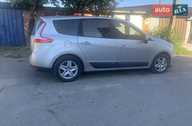Мінівен Renault Scenic 2012 в 