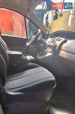 Мінівен Renault Scenic 2004 в  фото 9 Мінівен Renault Scenic 2004 в