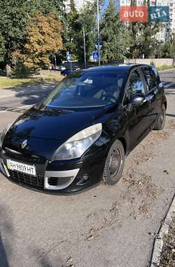 Мінівен Renault Scenic 2011 в Києві