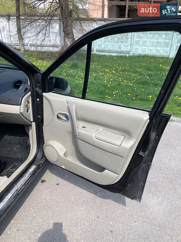 Минивэн Renault Scenic 2007 в Ровно