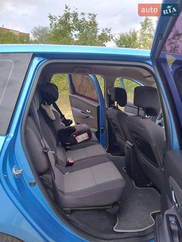 Мінівен Renault Scenic 2013 в Івано-Франківську