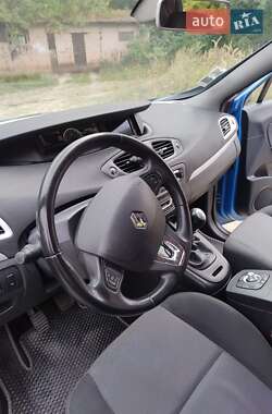 Мінівен Renault Scenic 2013 в 