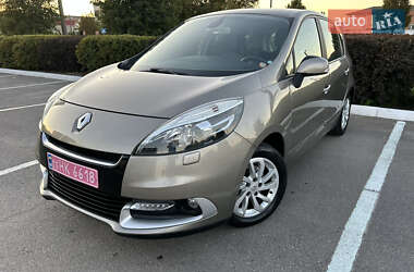 Минивэн Renault Scenic 2013 в 