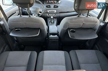 Минивэн Renault Scenic 2013 в 