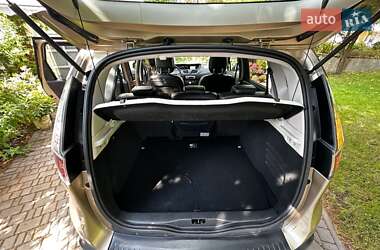 Минивэн Renault Scenic 2014 в 