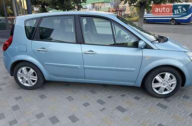 Минивэн Renault Scenic 2009 в 