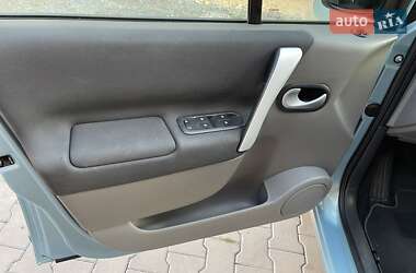 Минивэн Renault Scenic 2009 в 