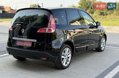 Минивэн Renault Scenic 2011 в 