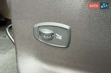 Минивэн Renault Scenic 2011 в 