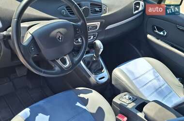 Минивэн Renault Scenic 2014 в 