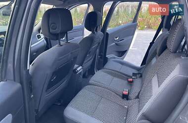 Минивэн Renault Scenic 2011 в 
