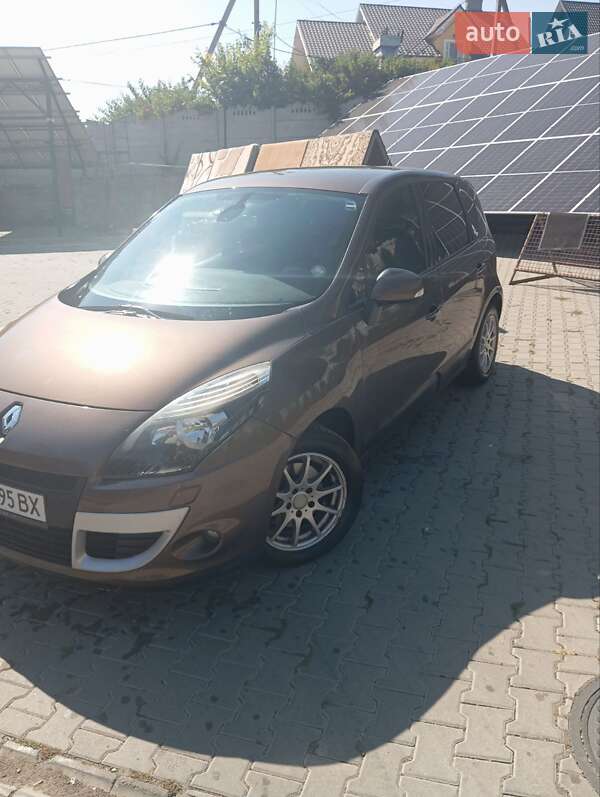 Минивэн Renault Scenic 2010 в Кицмани фото 3 Минивэн Renault Scenic 2010 в Кицмани