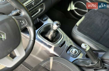 Минивэн Renault Scenic 2014 в 
