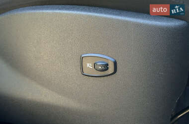 Минивэн Renault Scenic 2014 в 