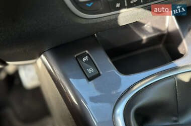 Минивэн Renault Scenic 2014 в 