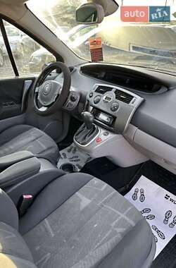 Минивэн Renault Scenic 2005 в 