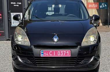 Минивэн Renault Scenic 2009 в 