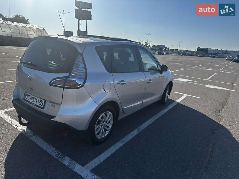 Минивэн Renault Scenic 2015 в Львове