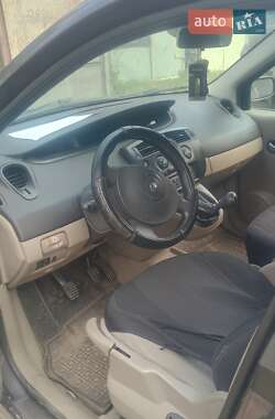 Минивэн Renault Scenic 2005 в 