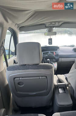 Минивэн Renault Scenic 2005 в 
