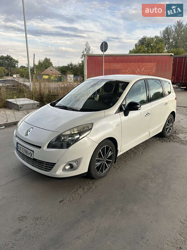 Минивэн Renault Scenic 2011 в Новой Водолаге