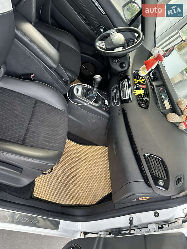 Минивэн Renault Scenic 2011 в Новой Водолаге