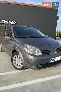 Минивэн Renault Scenic 2005 в 