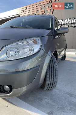 Минивэн Renault Scenic 2005 в 