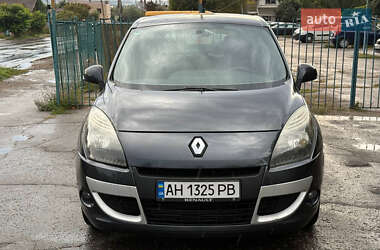 Минивэн Renault Scenic 2010 в Харькове