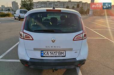 Минивэн Renault Scenic 2011 в 