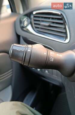 Минивэн Renault Scenic 2011 в 