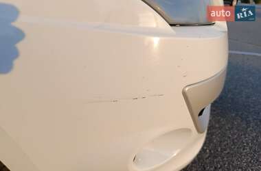 Минивэн Renault Scenic 2011 в 