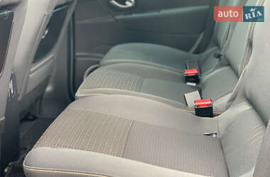 Минивэн Renault Scenic 2010 в 
