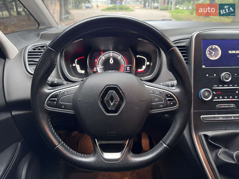 Минивэн Renault Scenic 2017 в Черновцах