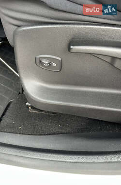 Минивэн Renault Scenic 2011 в 