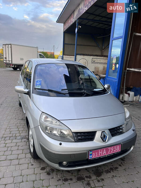 Минивэн Renault Scenic 2005 в Черновцах