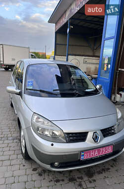 Минивэн Renault Scenic 2005 в 